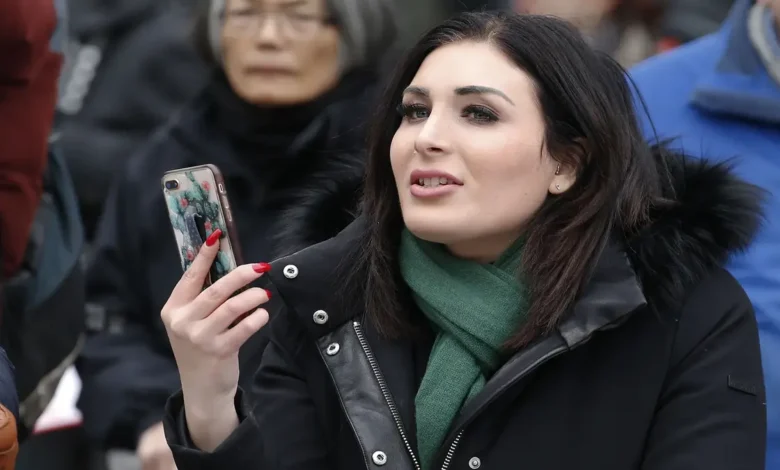 Laura Loomer on Twitter